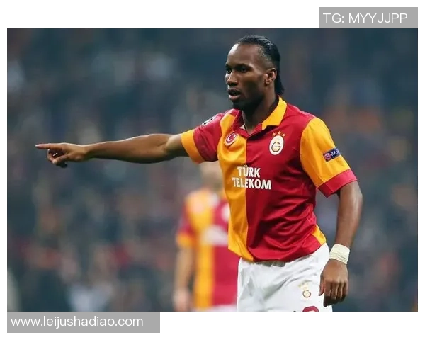 弯道超车的足球明星如何在逆境中崛起成就辉煌职业生涯